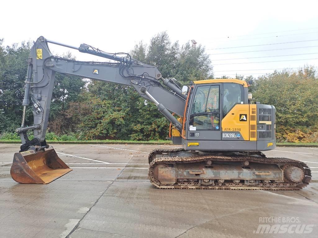 Volvo ECR235EL Гусеничные экскаваторы