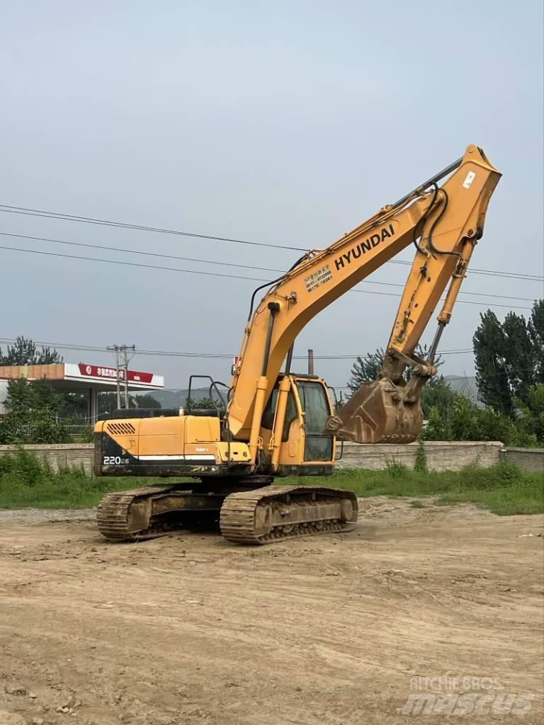 Hyundai R220-9S Гусеничные экскаваторы