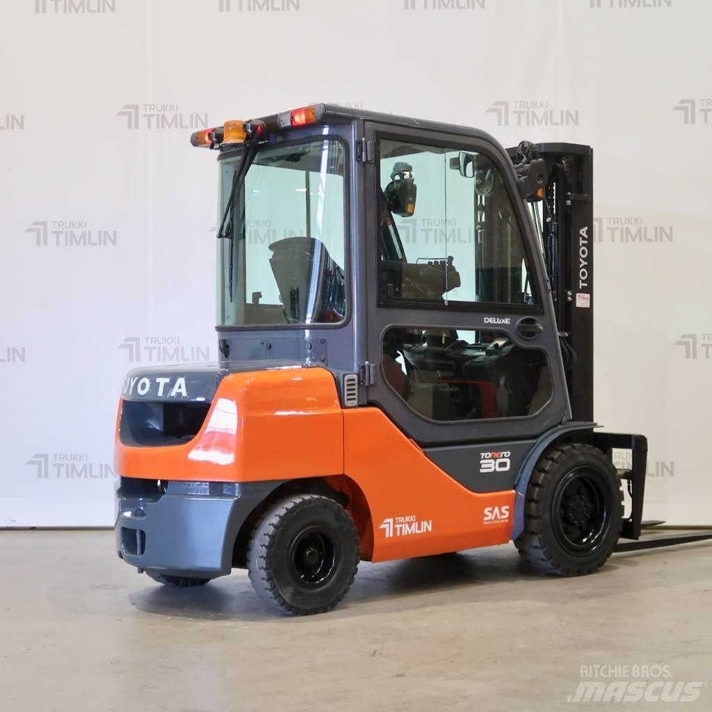 Toyota 02-8FDF30 Дизельные погрузчики
