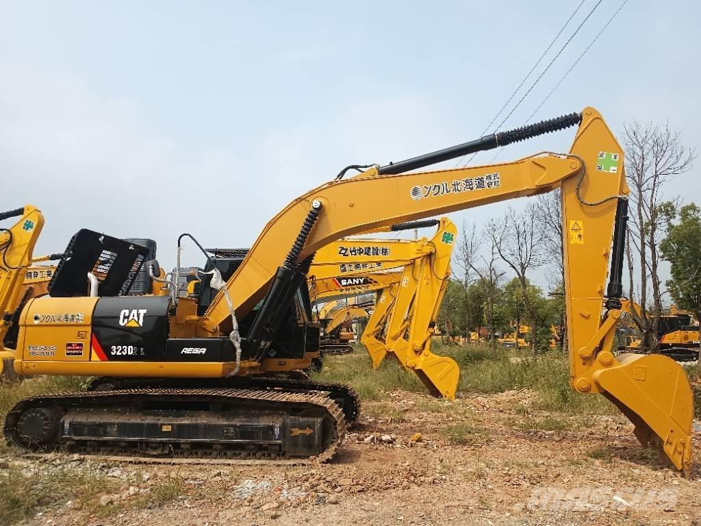 CAT 323D2 Гусеничные экскаваторы
