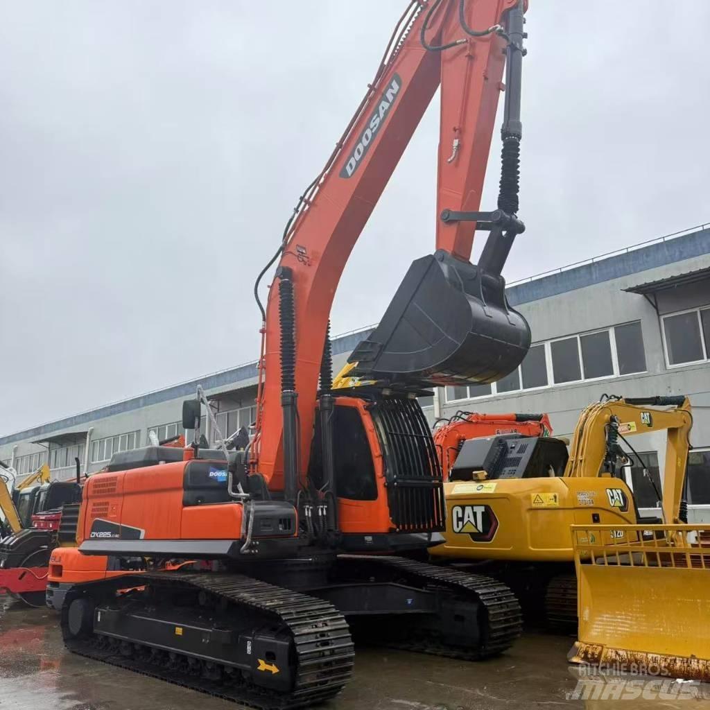 Doosan DX225LC-9C Малые экскаваторы 7т-12т