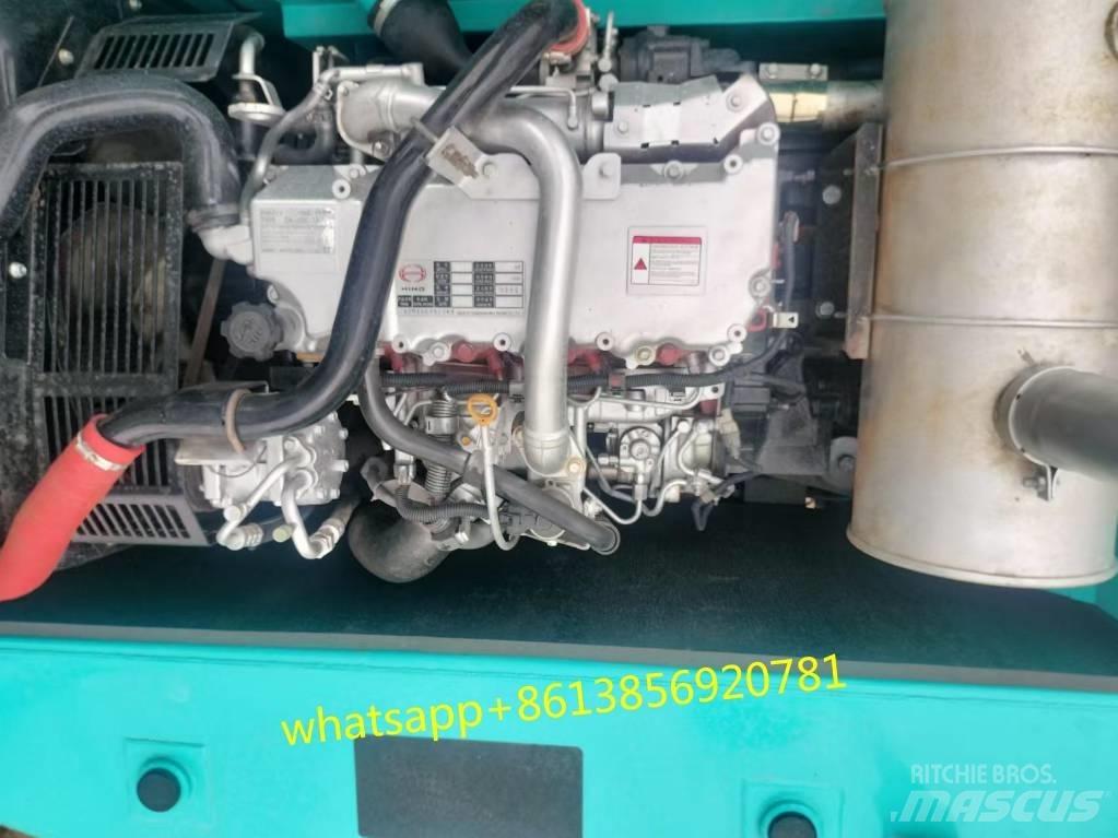 Kobelco SK 200 Гусеничные экскаваторы