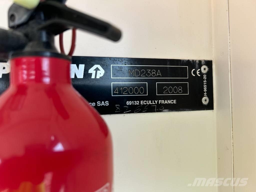 Potain MD238A Башенные краны