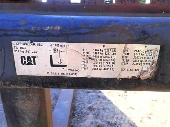 CAT 6W8832 Паллетные вилы