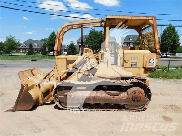 CAT 941B Гусеничные фронтальные погрузчики