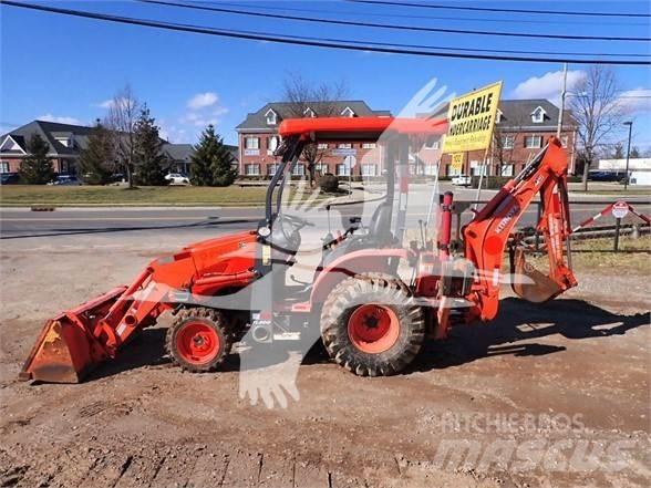 Kubota B26 Экскаваторы-погрузчики