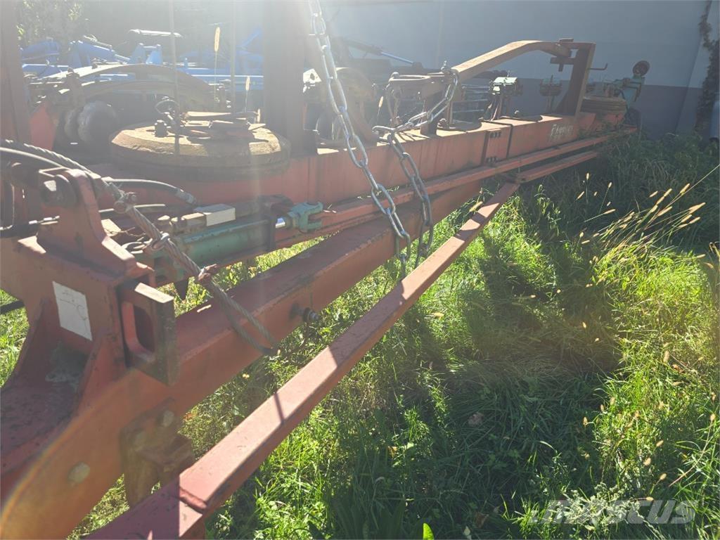 Kverneland BB 100 Строительные плуги