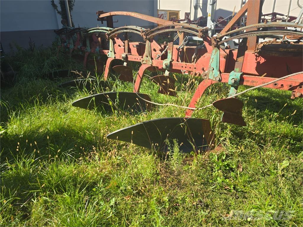 Kverneland BB 100 Строительные плуги