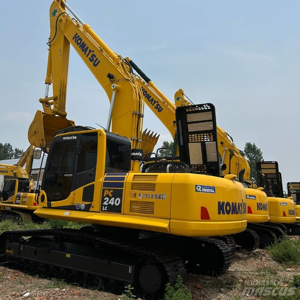 Komatsu 240-8 Гусеничные экскаваторы