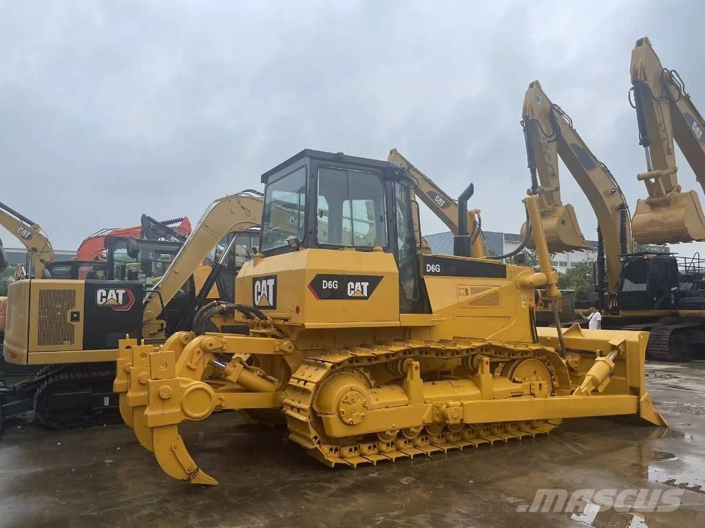 CAT D 6 G Гусеничные бульдозеры