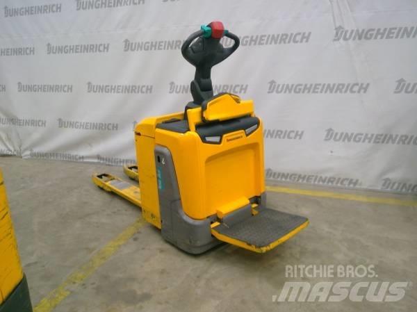 Jungheinrich ERE 225 Самоходные электрические тележки