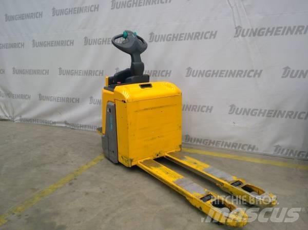 Jungheinrich ERE 225 Самоходные электрические тележки