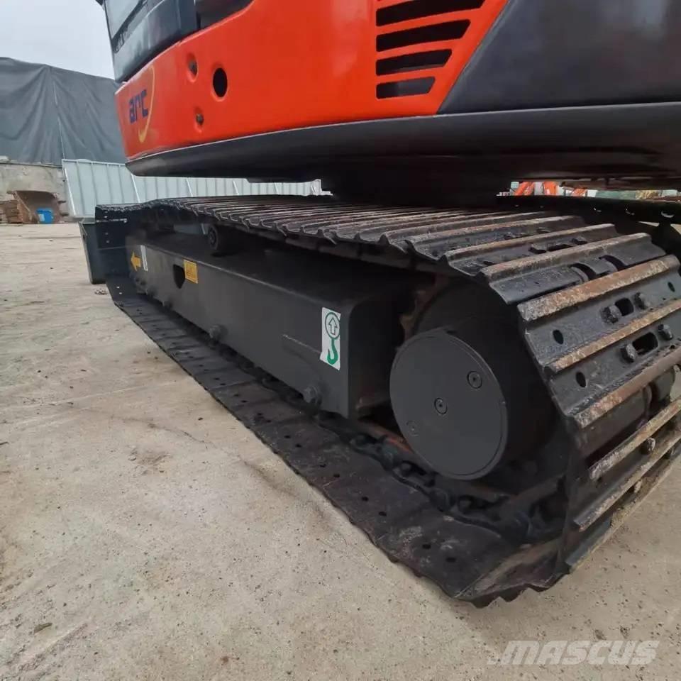 Hitachi ZX60U Мини-экскаваторы