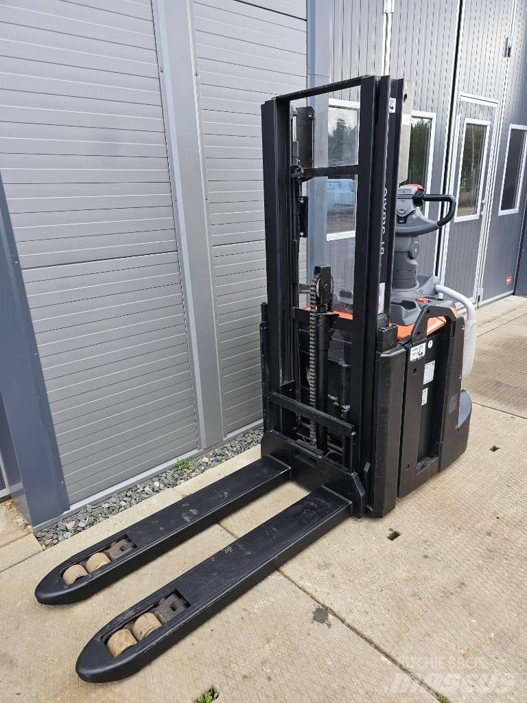BT SPE 200 D 2500mm Ручные штабелёры с электроподъёмом