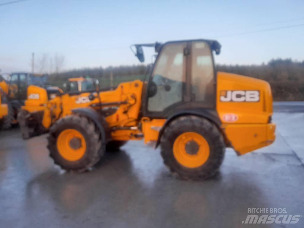 JCB TM 320 Сельскохозяйственные телескопические погрузчики