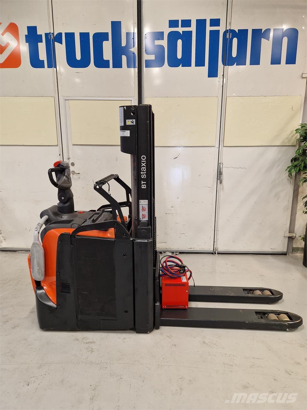 Toyota SPE200D Самоходные электроштабелёры