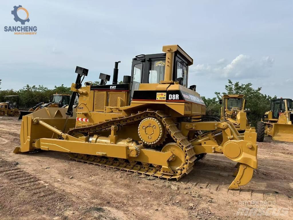 CAT D 8 R Гусеничные бульдозеры