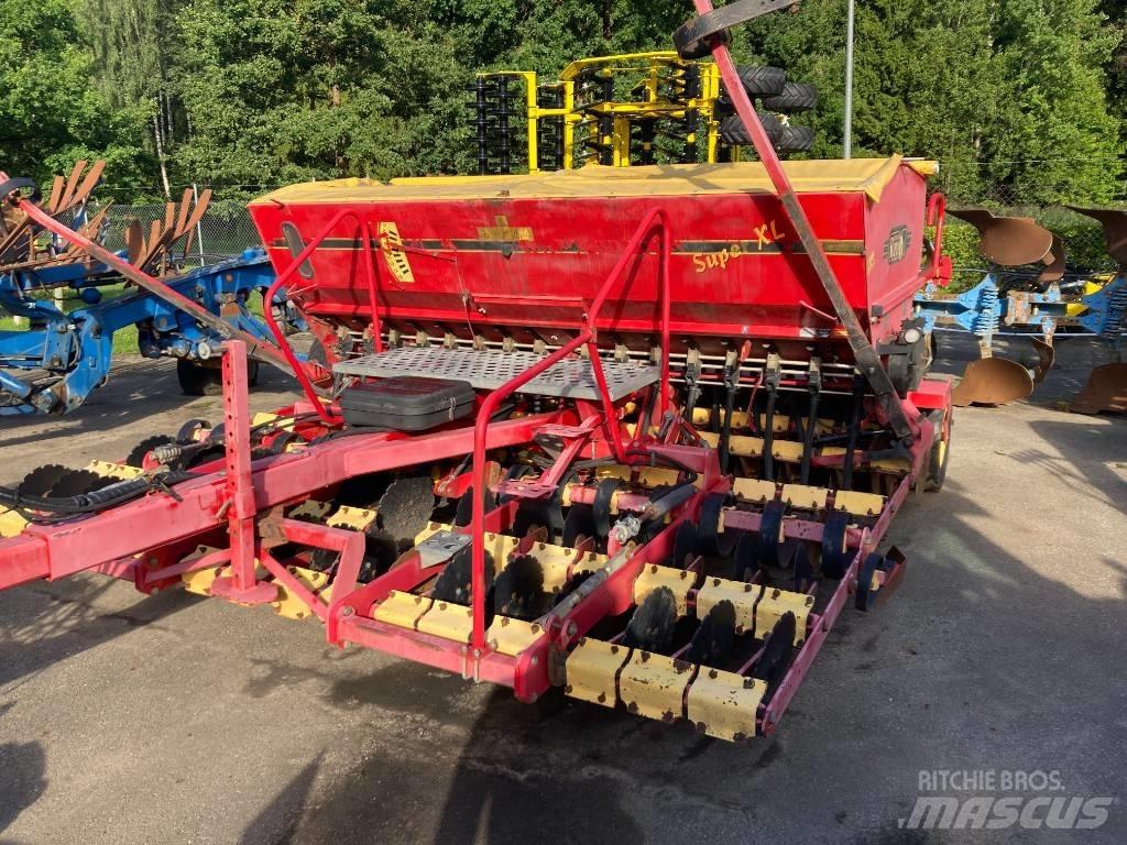 Väderstad Rapid 400C Комбинированные сеялки