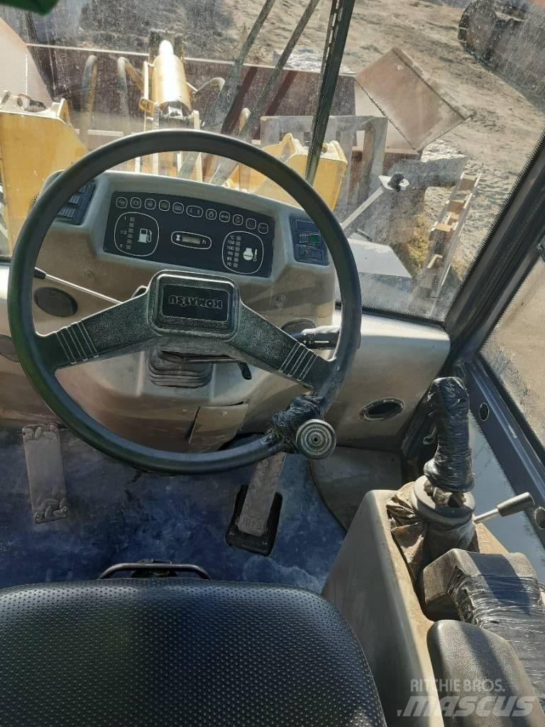 Komatsu WA95-3 Фронтальные погрузчики