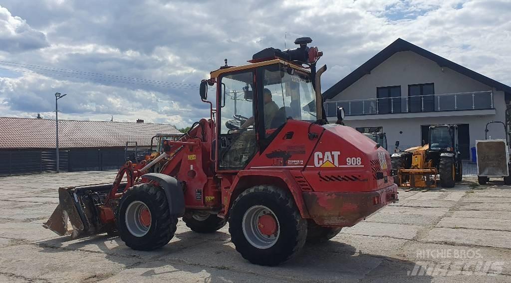 CAT 908 Фронтальные погрузчики