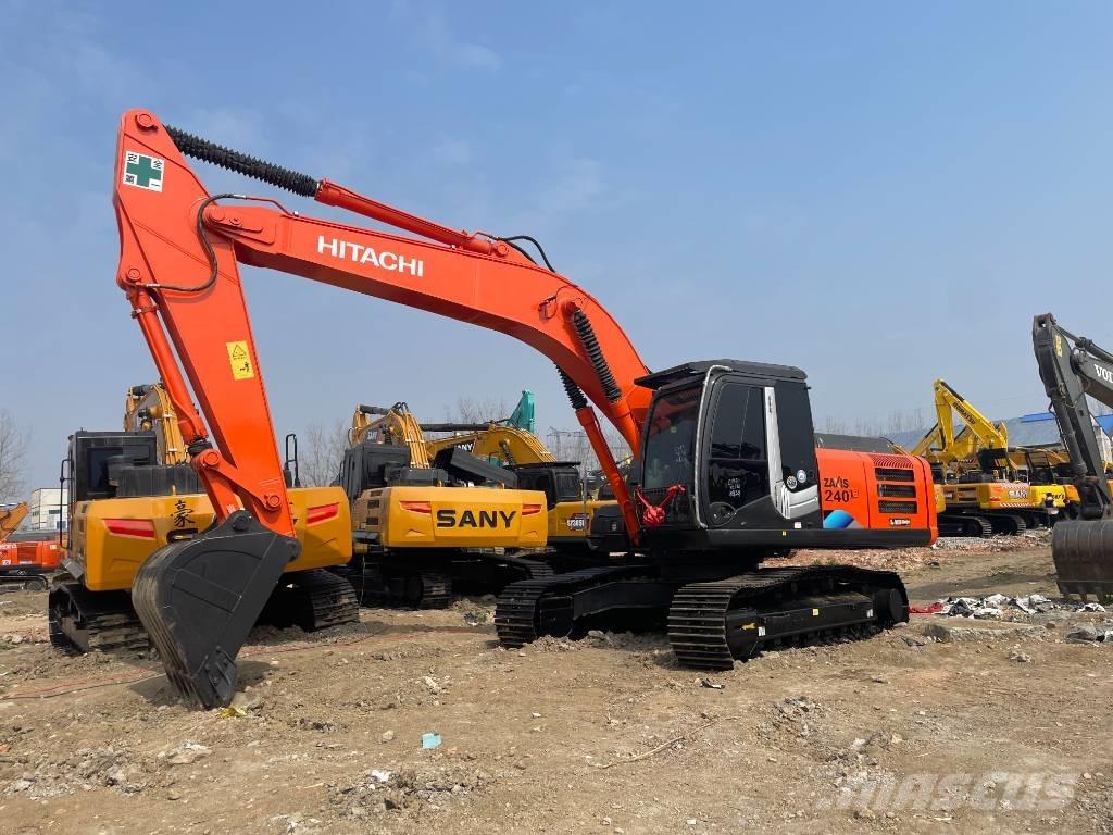 Hitachi ZX 240 Гусеничные экскаваторы