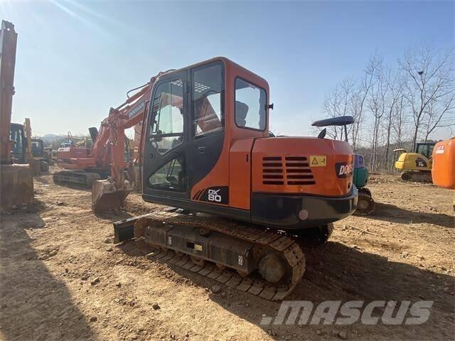 Doosan DX80 Малые экскаваторы 7т-12т