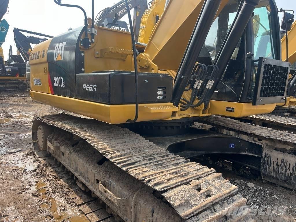 CAT 320 D Гусеничные экскаваторы
