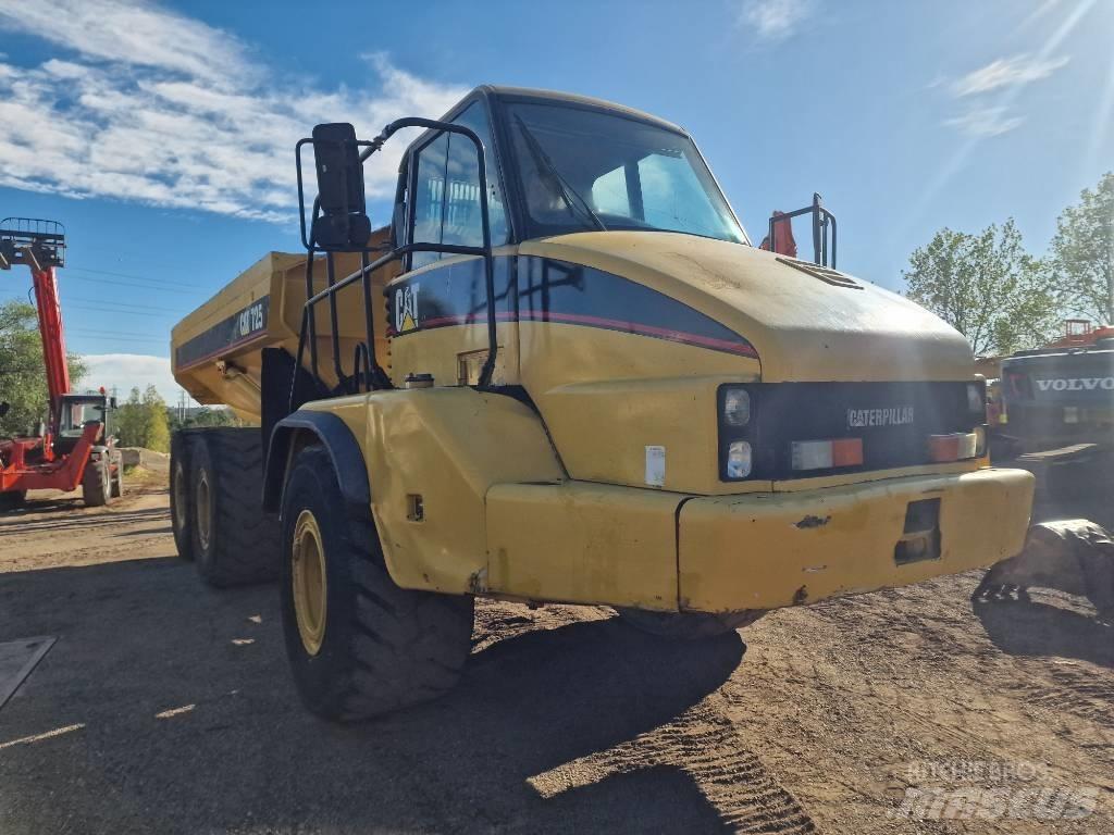 CAT 725 Шарнирно-сочленённые самосвалы