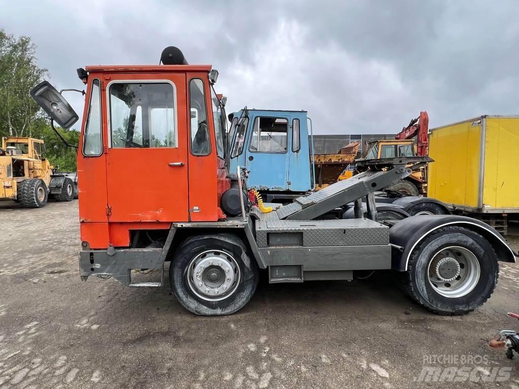 Bollnäs BT25T Терминальные тягачи