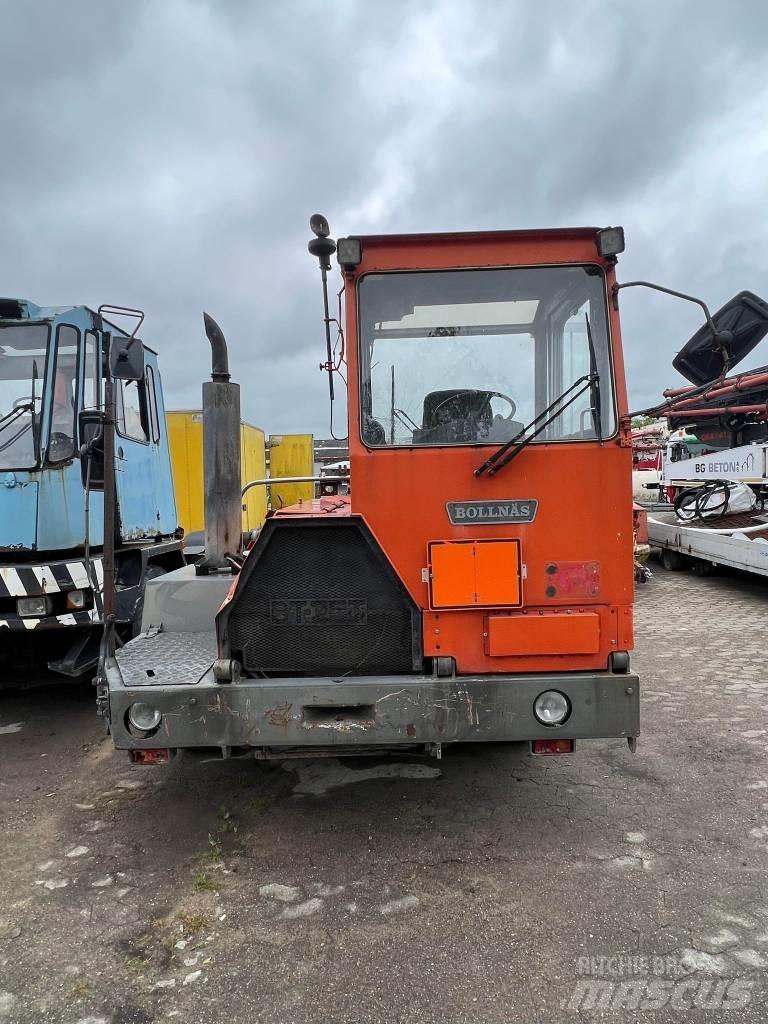Bollnäs BT25T Терминальные тягачи