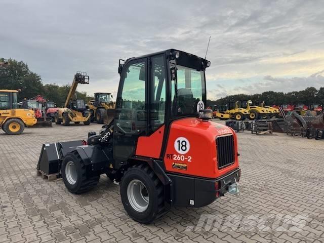 Kubota RT 260-2 Фронтальные погрузчики
