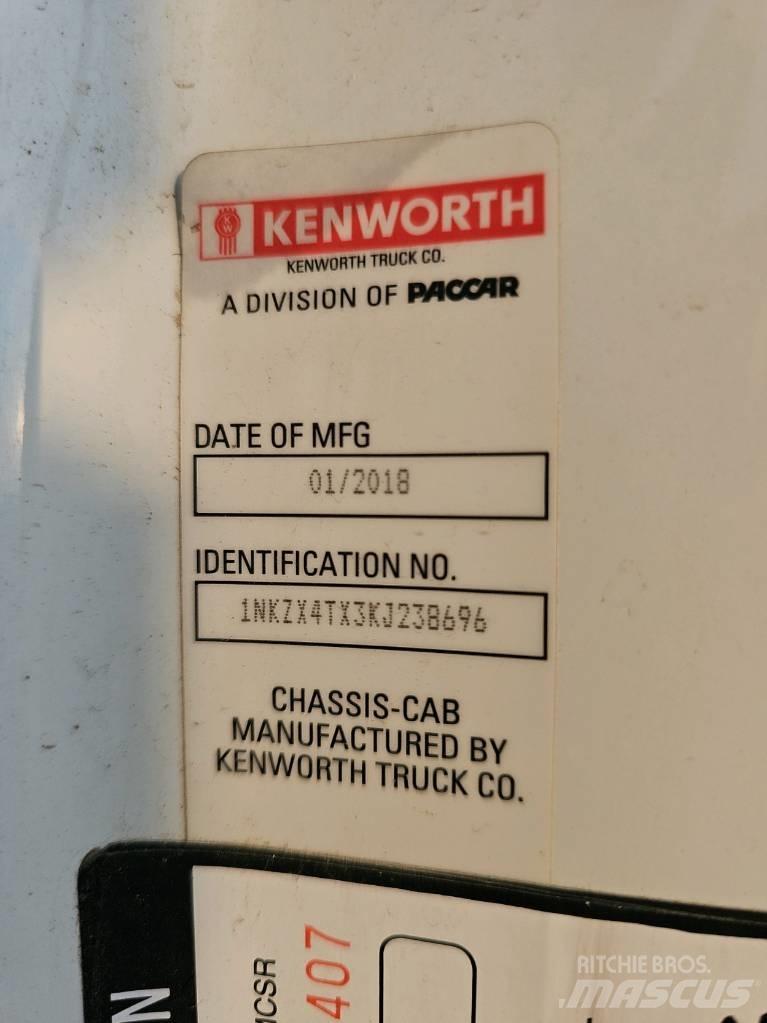 Kenworth T 880 Грузовики-Самосвалы