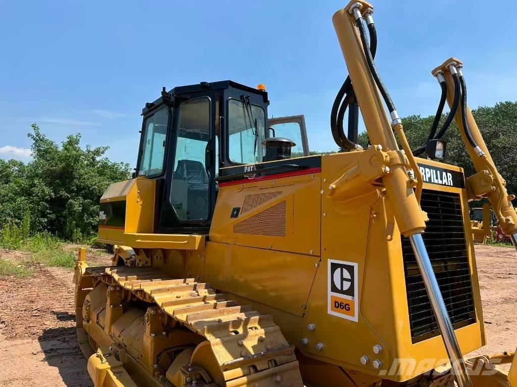 CAT D6G Гусеничные бульдозеры