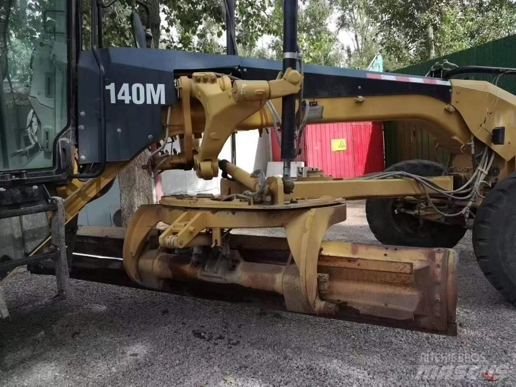 CAT 140 M Грейдеры