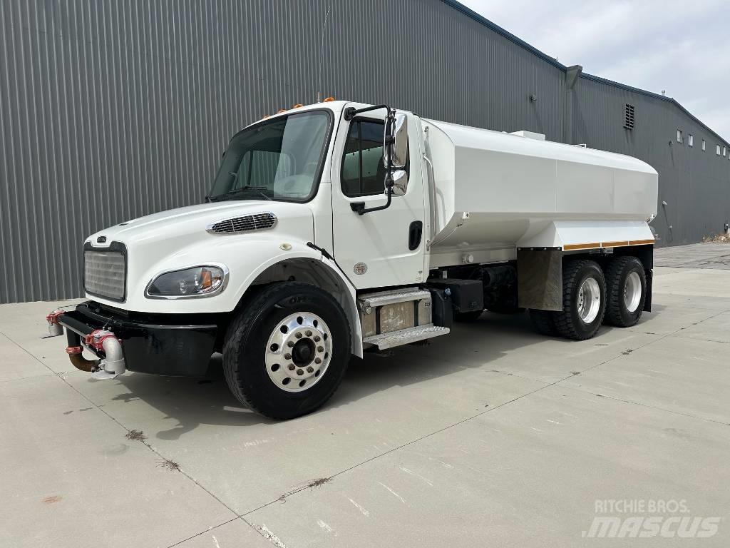 Freightliner M2 Поливочные машины