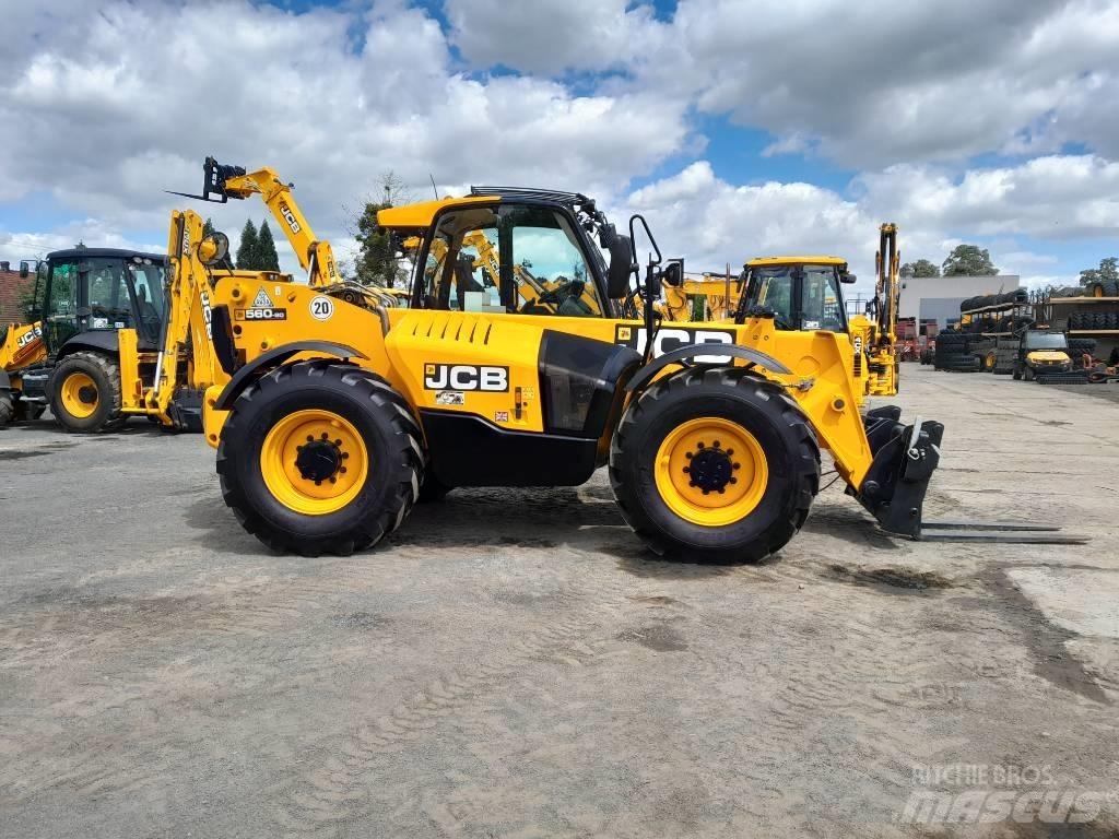 JCB 560-80 WM Телескопические фронтальные погрузчики