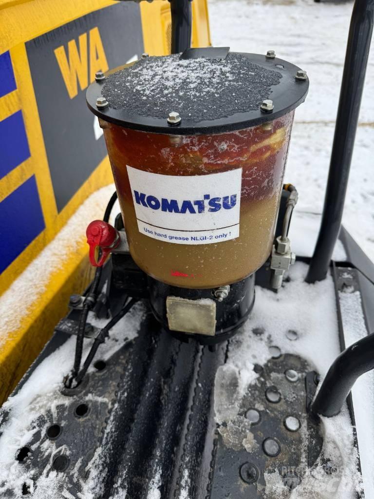 Komatsu WA 475-10E0 Фронтальные погрузчики