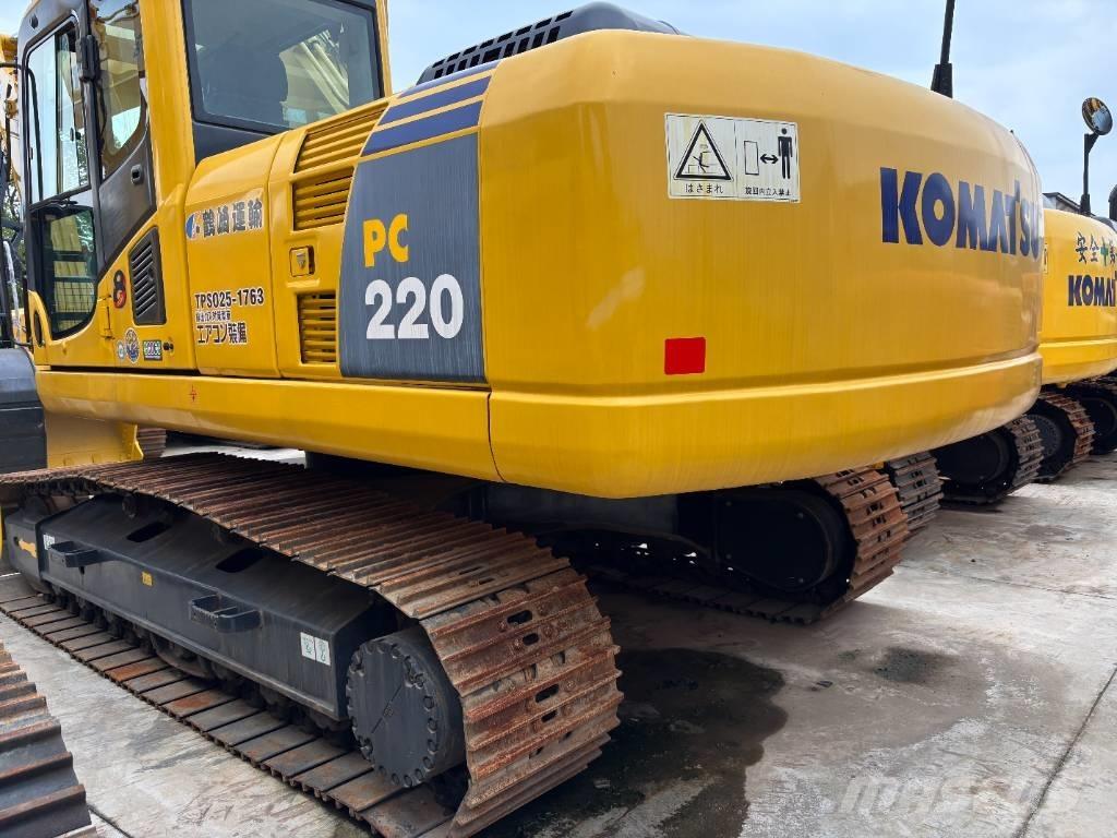 Komatsu PC 220-7 Гусеничные экскаваторы