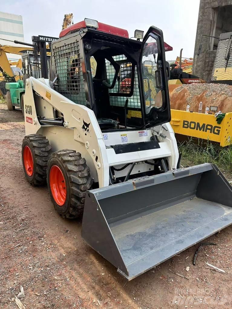 Bobcat S 130 Мини-погрузчики