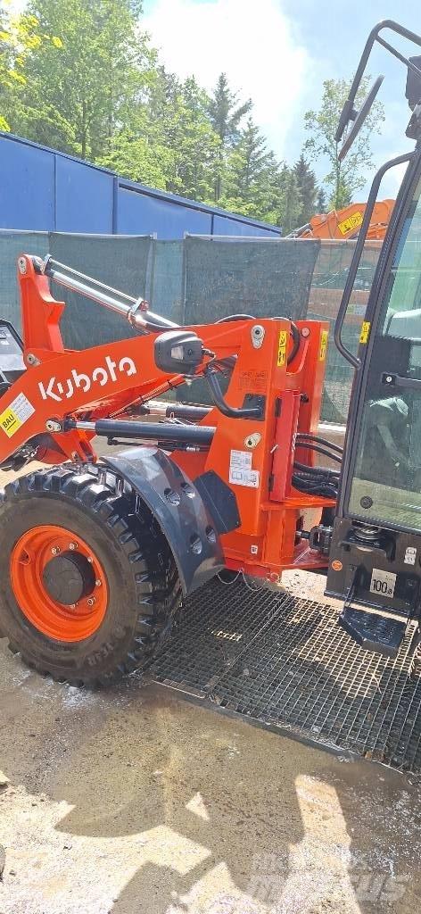 Kubota R 070 Фронтальные погрузчики