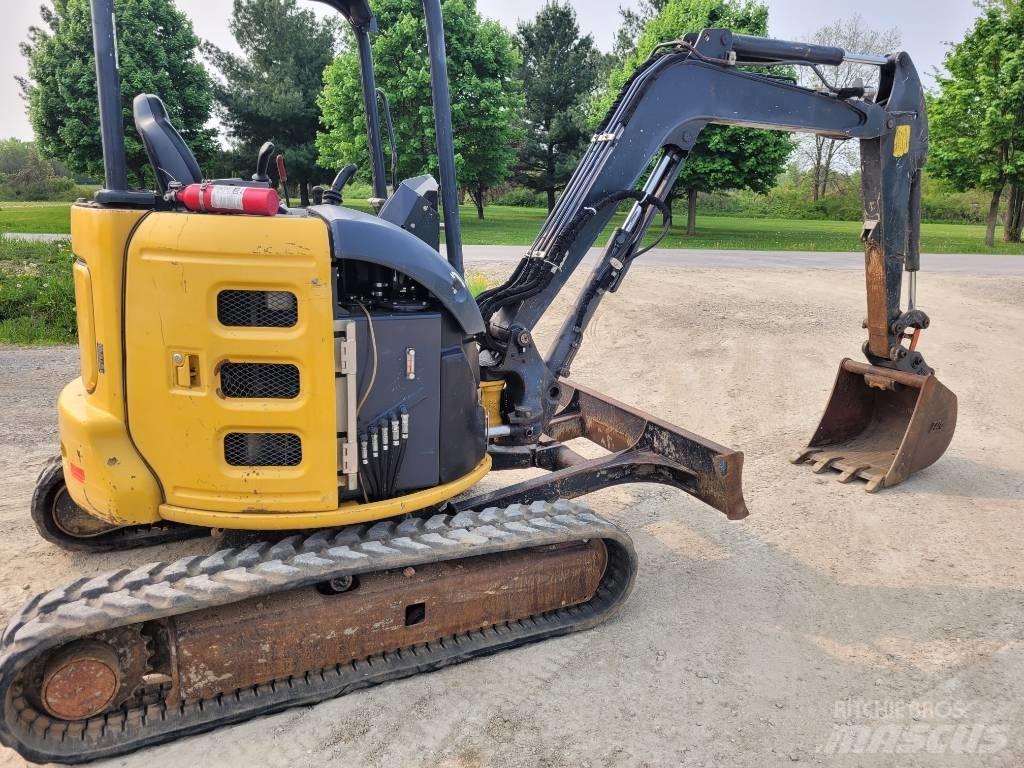 DEERE 35G Мини-экскаваторы