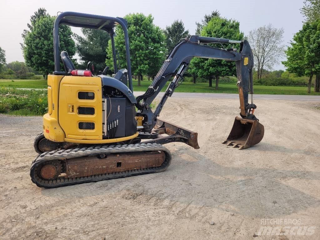DEERE 35G Мини-экскаваторы