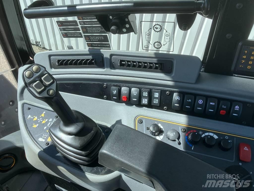 JCB 409 Фронтальные погрузчики