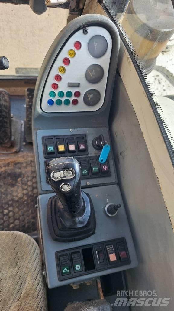 Terex HML 32 Колёсные экскаваторы
