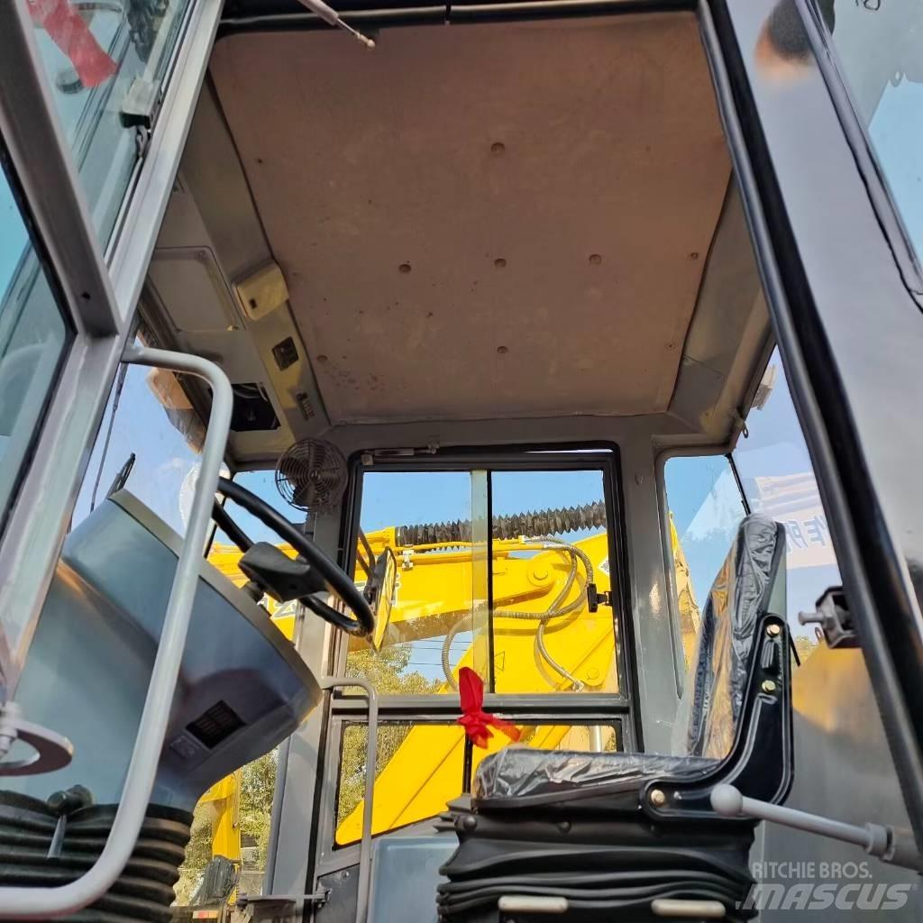 XCMG XS143J Грунтовые катки