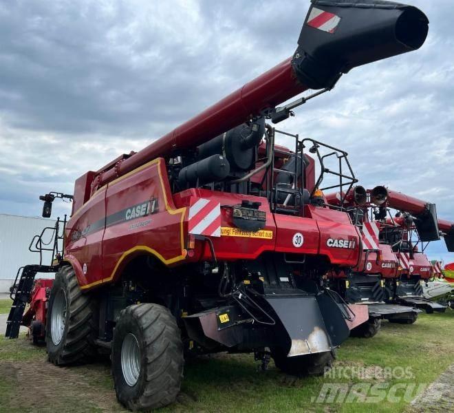 Case IH 8240 Зерноуборочные комбайны