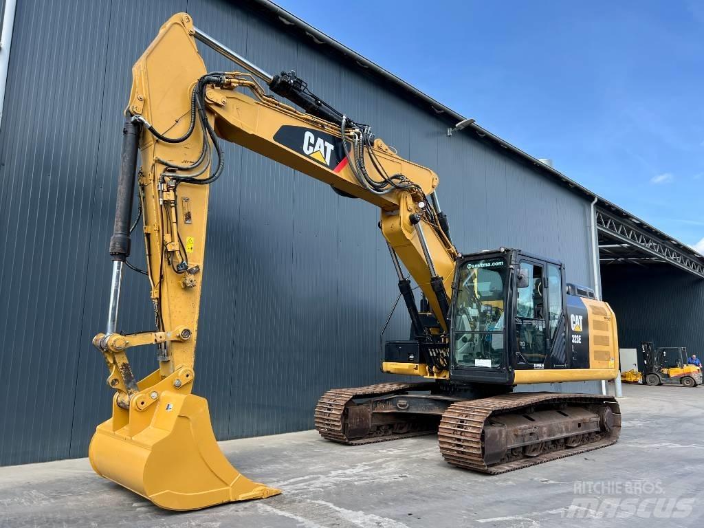 CAT 323EL VA Гусеничные экскаваторы