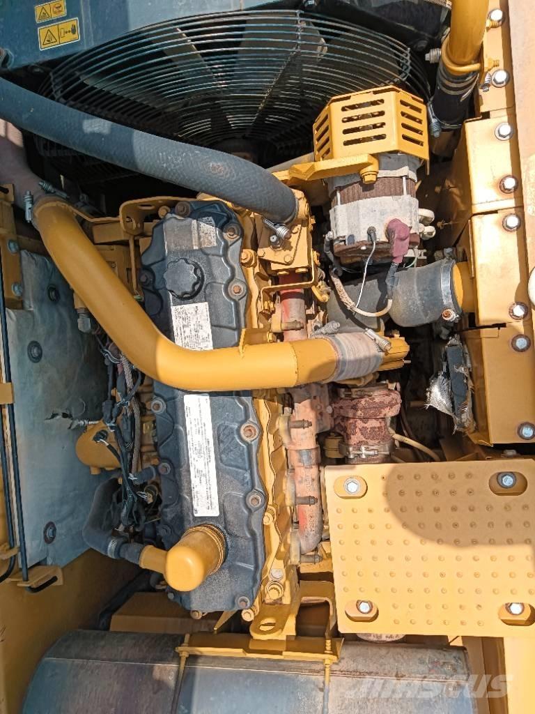 CAT 325 D Гусеничные экскаваторы