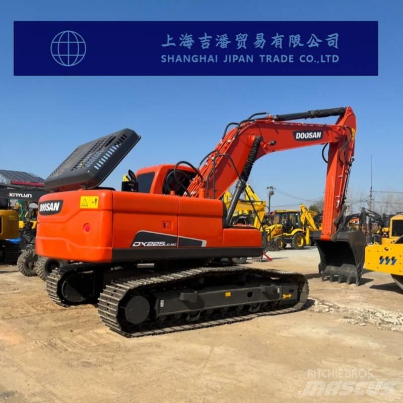 Doosan DX 225 Гусеничные экскаваторы