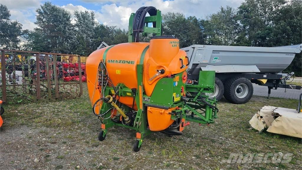 Amazone UF 901 Прицепные опрыскиватели